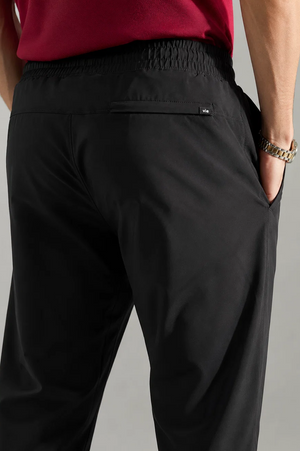 Apex Motion Black Jogger