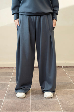 Pleatfall Stratified Sea Sweatpant