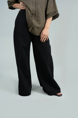 Vanta Wide-Leg Black Trouser
