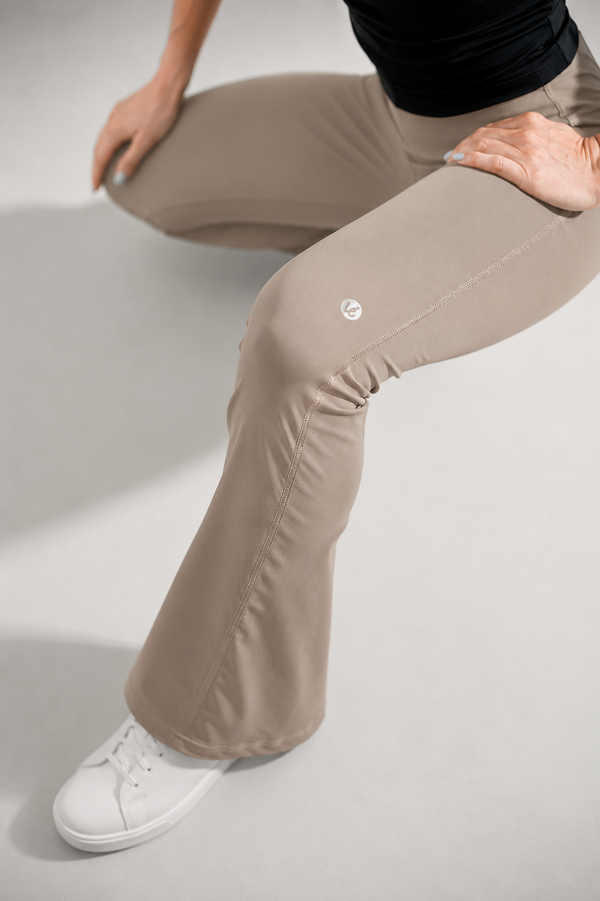 Flow Flare Beige Leggings
