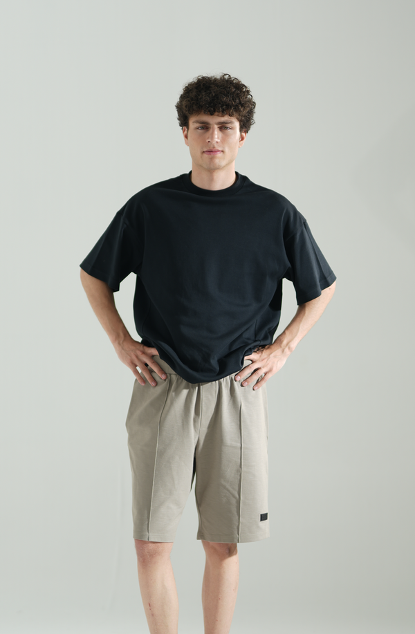 Studio Beige Short